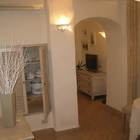 Апартаменты Casa Anna Charme *